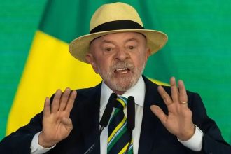 TSE abre contagem de votos mesmo depois de decisão de Zanin
