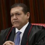 TSE muda regras para canais de WhatsApp durante campanha