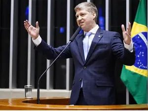 Van Hattem defende impeachment de Zanin: ‘Golpe nas eleições’