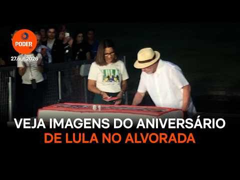 Veja fotos e vídeos do aniversário de Lula com apoiadores no Alvorada
