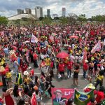Veja imagens do ato da esquerda em Brasília neste domingo