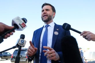 Vice-presidente dos Estados Unidos evita declarar apoio à reeleição de Netanyahu e diz que está concentrado nas eleições legislativas dos EUA