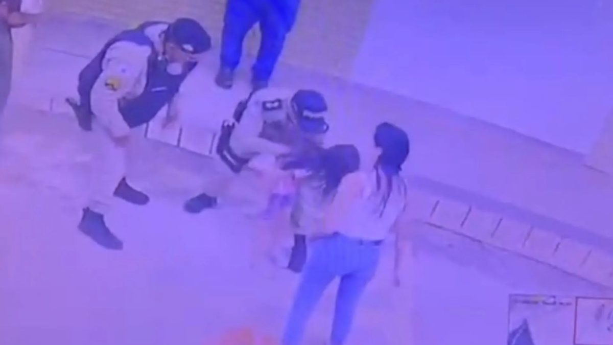 VÍDEO: Menina de 6 anos engasgada com pirulito é salva por policiais em MG