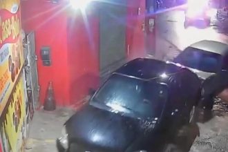 VÍDEO: motorista é detido após bater carro em outro durante tentativa de fuga na Bahia
