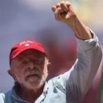 Vitória de Lula faz risco-país disparar 26% e bater maior nível em 16 meses
