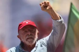 Vitória de Lula faz risco-país disparar 26% e bater maior nível em 16 meses