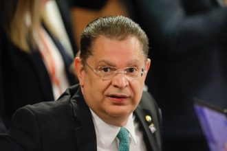 “Votamos a favor da 6 X 1 e nunca mudamos de posição”, diz líder do PL