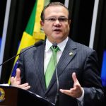 Wellington Fagundes projeta PL com 30 senadores a partir de 2027
