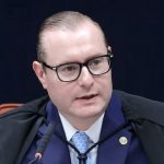 Zanin dá cinco dias para TSE explicar anulação de votos de Garotinho no RJ
