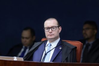 Zanin definiu prorrogação da votação em conversa com Nunes Marques e Fachin