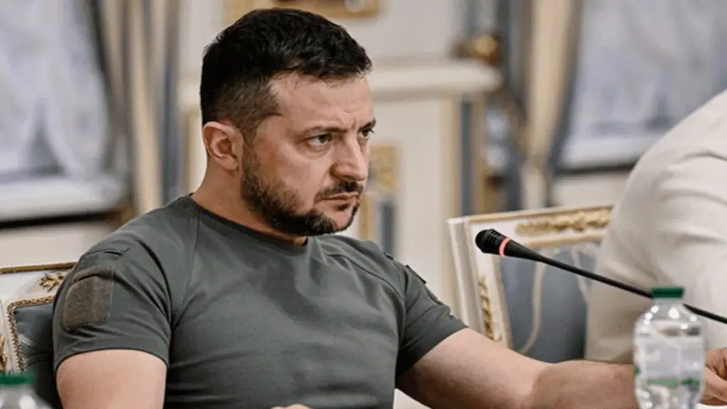 Zelensky aceita suspender ataques a refinarias se Rússia fizer o mesmo